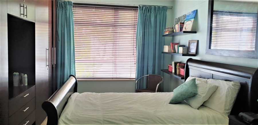 2 Bedroom Property for Sale in Green Point Western Cape